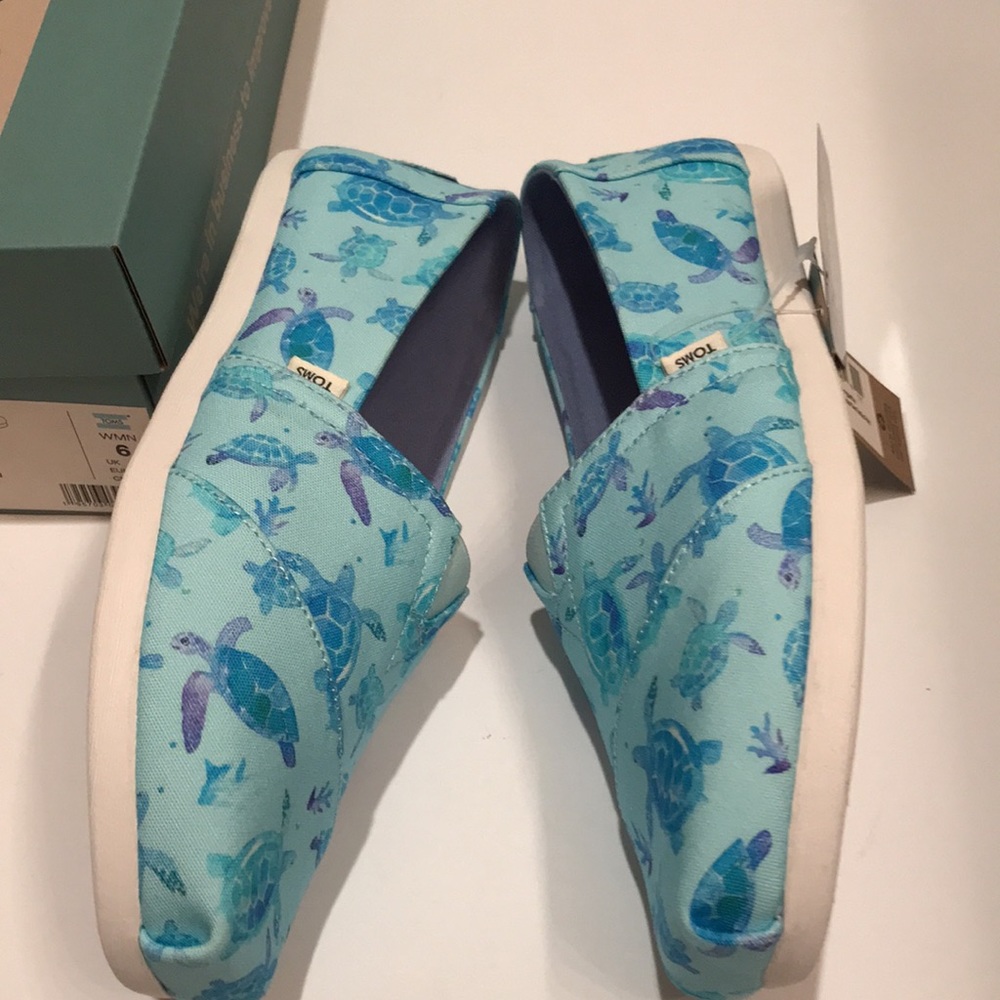 NWT TOMS ALPARGATA sea TURTLES SHOES 6 slip on light aqua - Picture 3 of 8